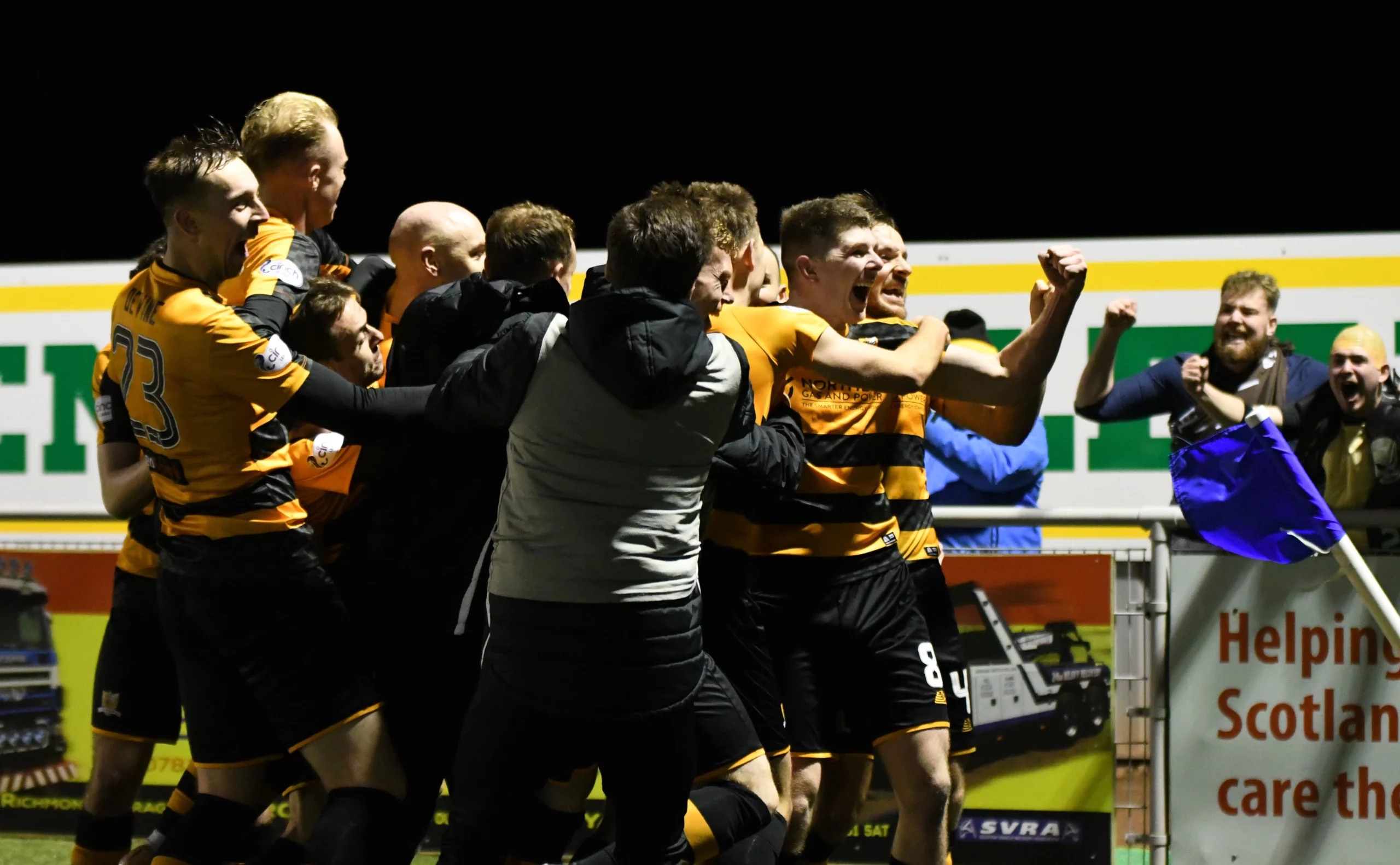 Alloa winners of their last meeting against cove, Alloa  celebrating players